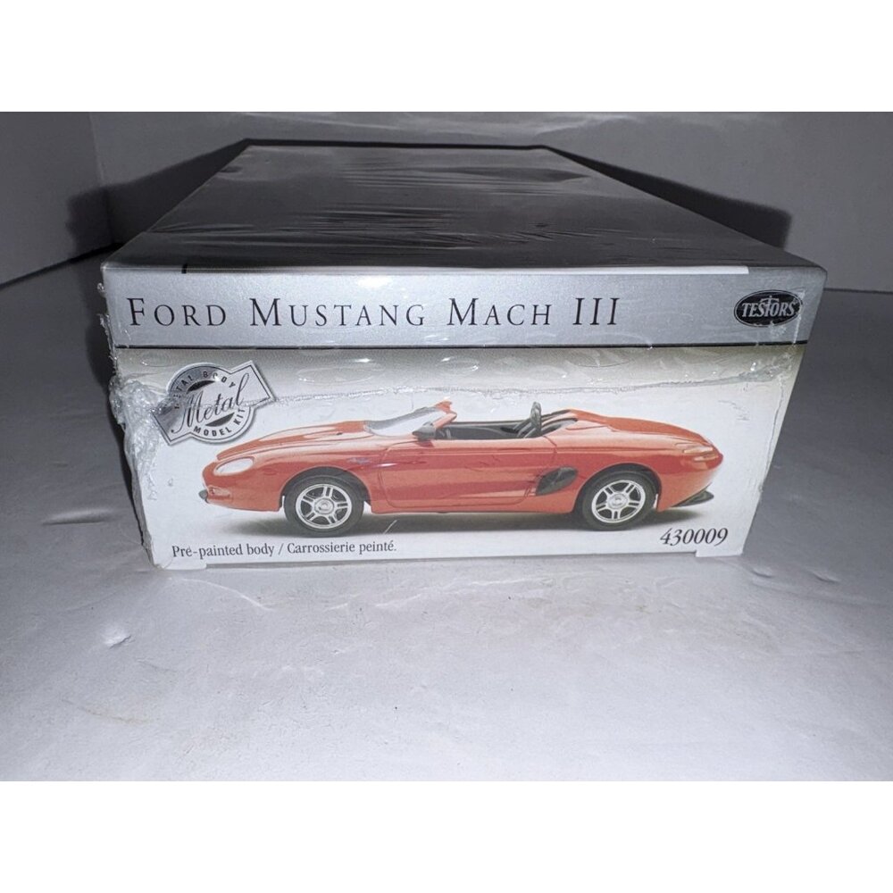 Vintage 2000 1:43 TESTORS  MODEL KIT FORD MUSTANG MACH III CONCEPT RED 430009 - Picture 3 of 5